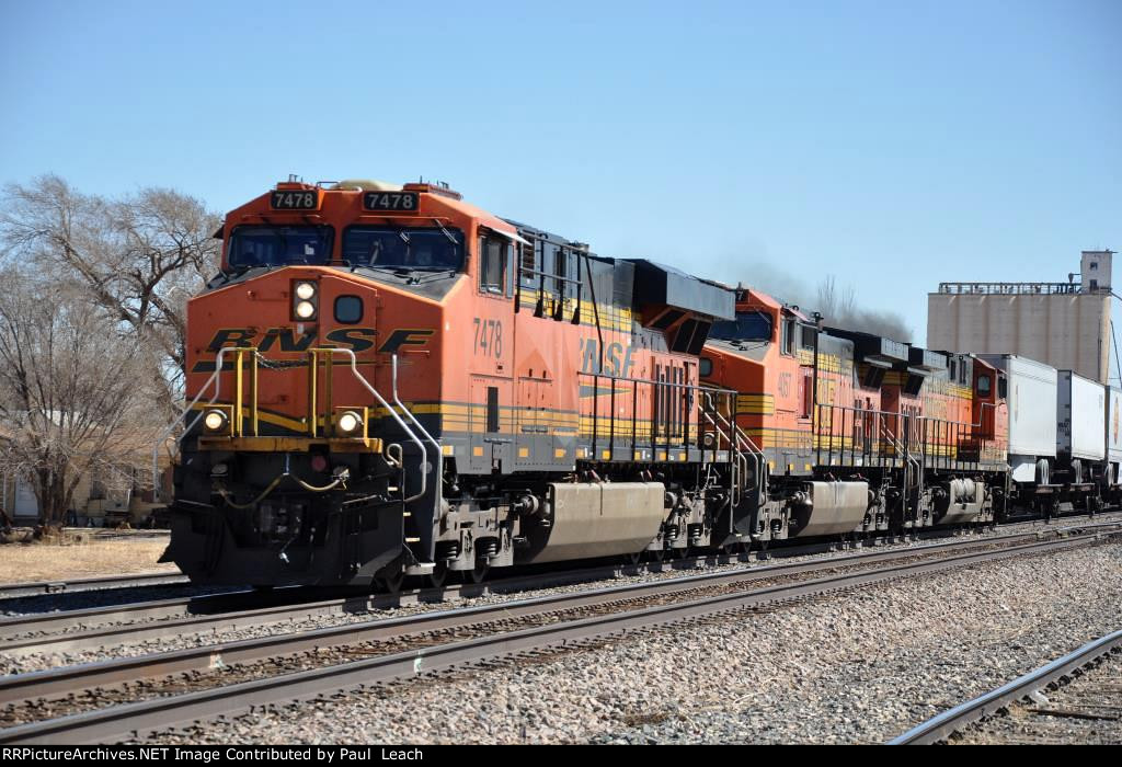 Intermodal rolls west